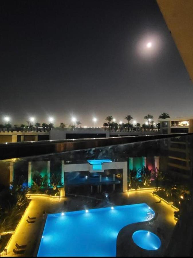 Fully Furnished Apartment At Ocean Blue Compound カイロ エクステリア 写真